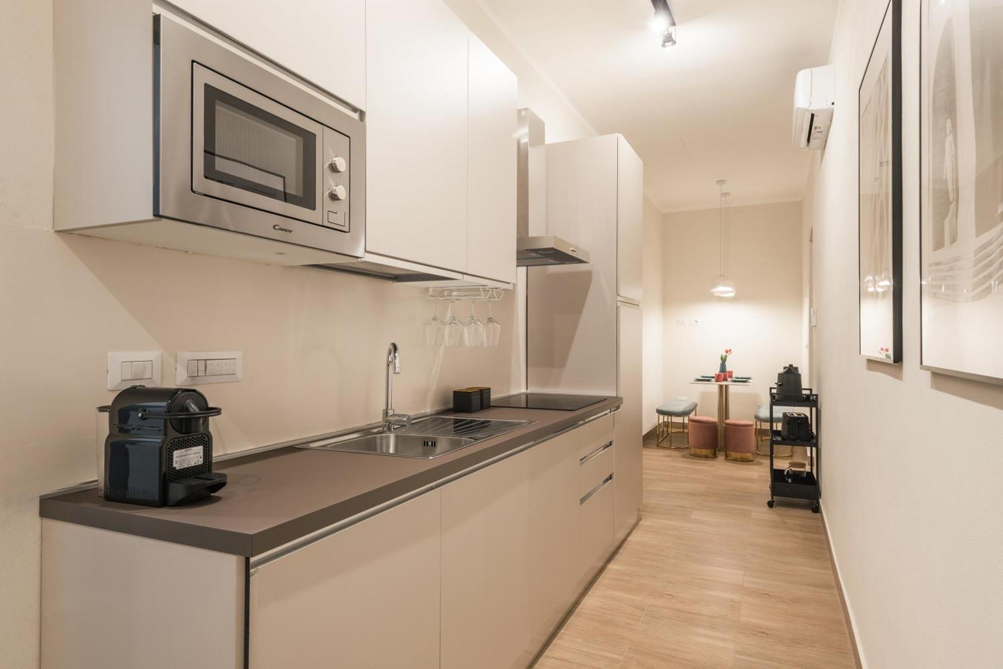 רומא C3 Top Class Apartment, 2 Camere Da Letto, 2 Bagni, Giardino Distante 15 Minuti A Piedi Da Fontana Di Trevi מראה חיצוני תמונה